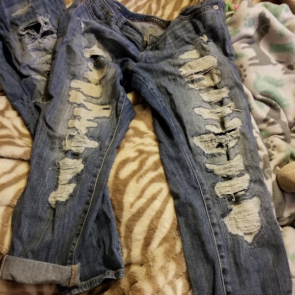 Distressed Jean's - Picture 2 of 3